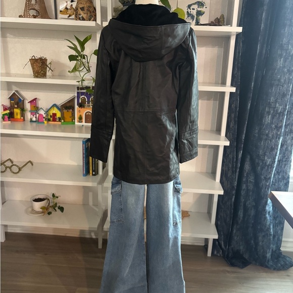 Black Leather‎ Jacket - Picture 6 of 9